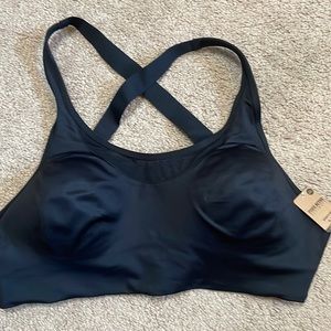 Pink sports bra size xl. Never worn. New with tags